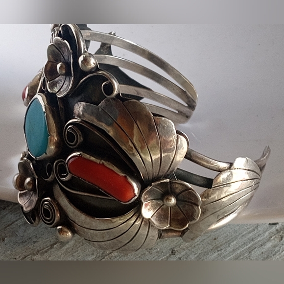 Turquoise Coral VTG Sterling Silver Southwest Signed IB 46 G Cuff Bracelet - Picture 12 of 16